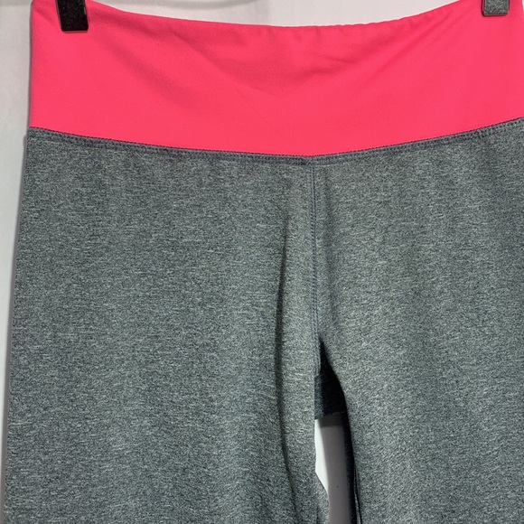 The Warrior Cropped Grey & Pink Yoga Pants - Picture 3 of 4